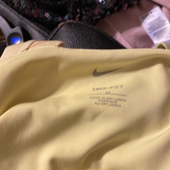 Nike Sportswear Air Cropped Marble Tank Top Yellow 2X - Picture 6 of 8